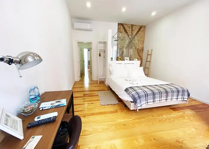 Bed & Breakfast The Postcard Lissabon